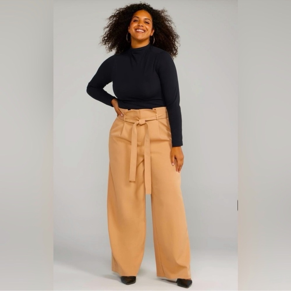 NWT Fashion to Figure - High Rise Wide Leg Paperbag Pants, 2X - Picture 3 of 12
